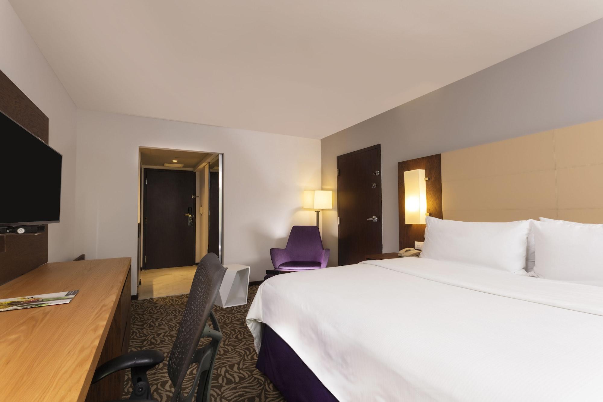 Krystal Urban Monterrey San Jeronimo Hotell Exteriör bild