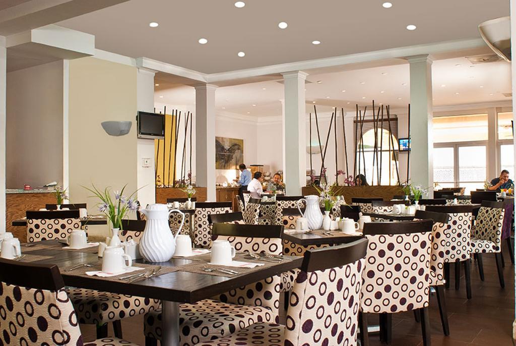 Krystal Urban Monterrey San Jeronimo Hotell Exteriör bild
